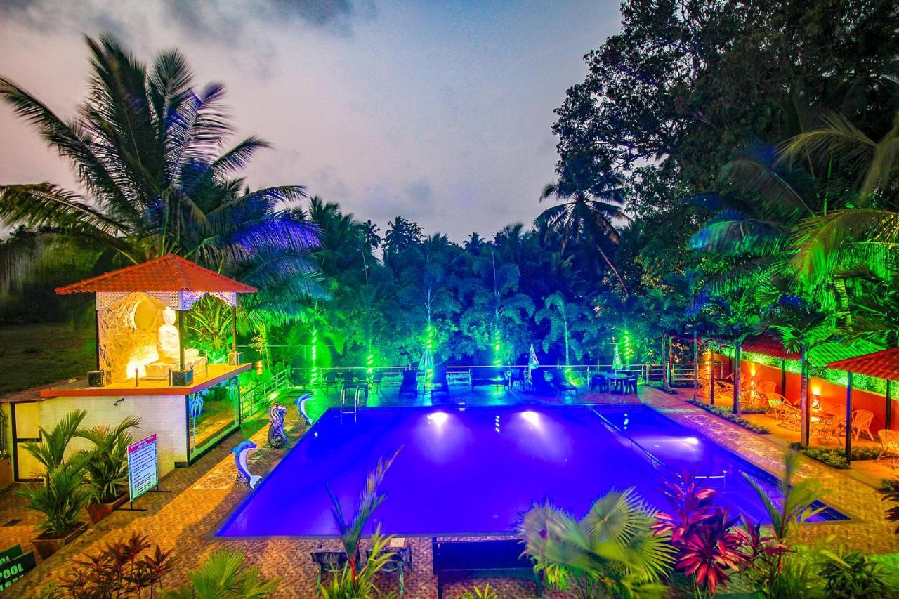 Fabescape Sk Studios With Pool & Gym, Arpora 果阿旧城 外观 照片
